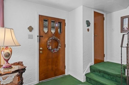 4324 Glen Lytle Rd, Pittsburgh, PA 15217-2818