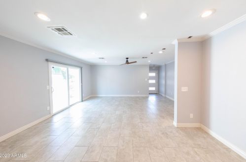 4201 19th Pl, Phoenix AZ  85040-1407 exterior