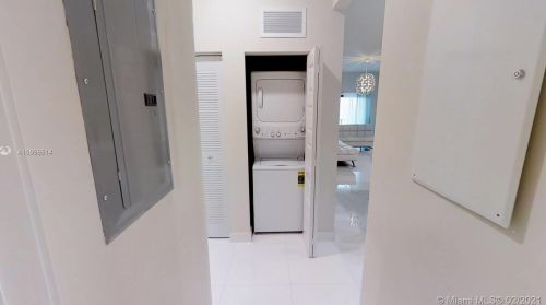 7805 104th Ave, Miami FL 33178 exterior