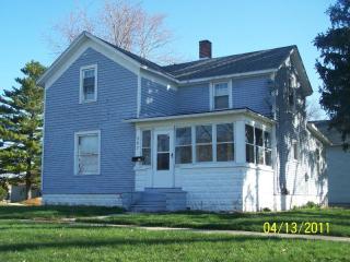 302 Chestnut St, Fremont, OH 43420-4159