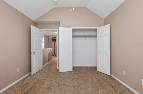 1020 Hampshire Ln, Cedar Hill TX 75104-4109 exterior