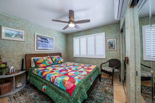 11225 Westonhill Dr, San Diego CA  92126-1447 exterior