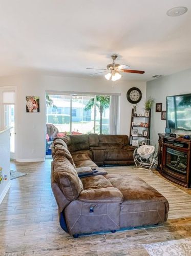 3959 Ruxton Rd, Naples, FL 34116-7319