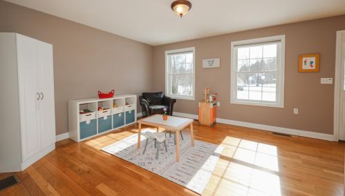 39 Bradford Cir, Hillsboro NH  03244-4864 exterior