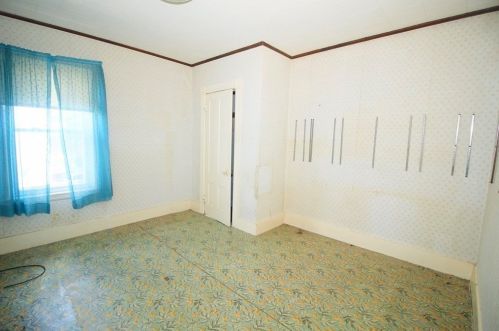 195 Millbury St, Worcester MA 01610-2801 exterior