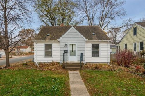 6744 Washburn Ave, Minneapolis MN  55423-1924 exterior