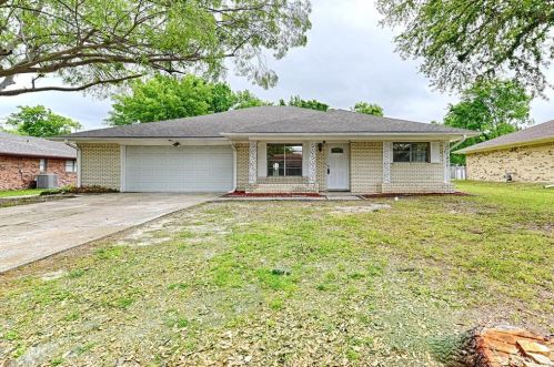 609 Deer Dr, Greenville, TX 75402-4304