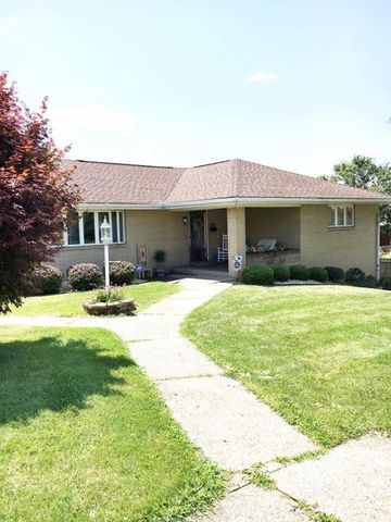 114 Davis St, South Connellsville, PA 15425-3405