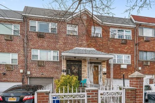 3227 Hering Ave, Bronx, NY 10469-5003