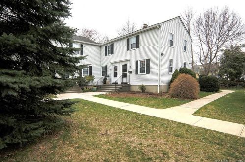 269 Sylvan Knoll Rd, Stamford, CT 06902-5344