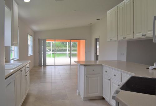 10629 Hartwick Dr, Fort Pierce FL  34987-1922 exterior