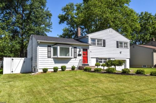 43 Glenwood Rd, Fanwood, NJ 07023-1422