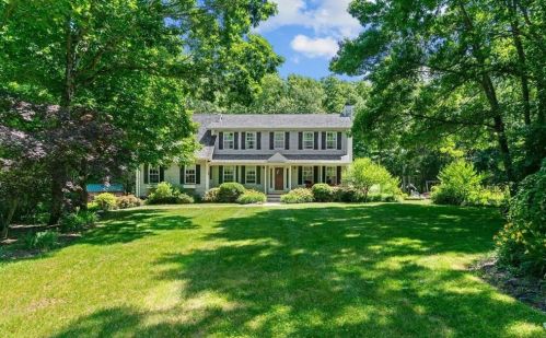 55 Linden Ln, West Greenwich RI  02817-2169 exterior