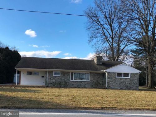 22 Main St, Landisville, PA 17538-1125