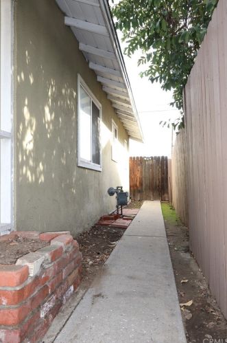 18524 Gallarno Dr, Covina CA  91722-1924 exterior