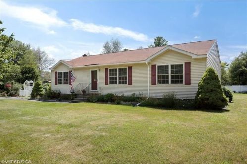 11 Ruth Ave, Norwich, CT 06351-3448