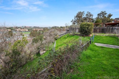 6675 Edmonton Ave, San Diego CA 92122-2518 exterior