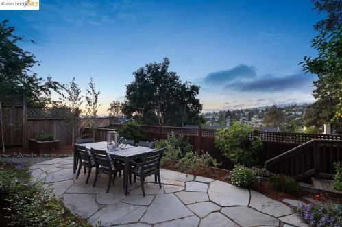834 Calmar Ave, Oakland CA  94610-1731 exterior