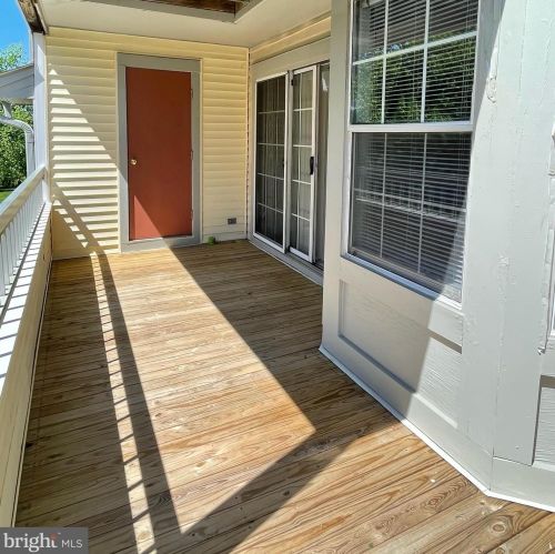 206 Salem Ct, Princeton NJ  08540-7038 exterior