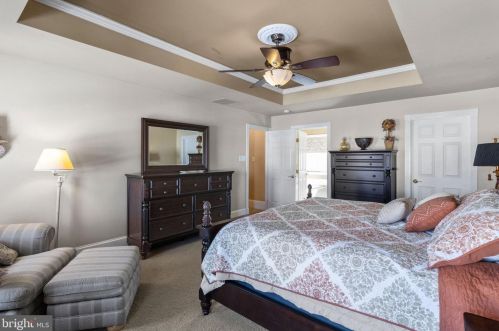 1583 Candace Ln, Yardley PA 19067-4484 exterior