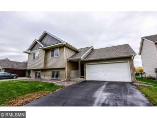 1208 Locust St, Farmington, MN 55024-1786