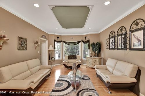 8 Rillstone Ct, East Freehold NJ  07728-8574 exterior