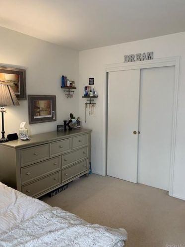 15 Olde Wagon Rd, Warwick NY  10990-4227 exterior