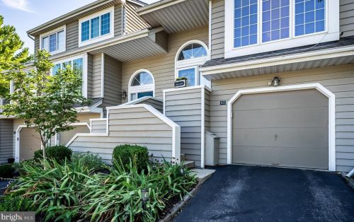 83 Andover Ct, Wayne, PA 19087-5616