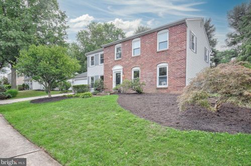 4471 Nantucket Rd, Harrisburg, PA 17112-1933