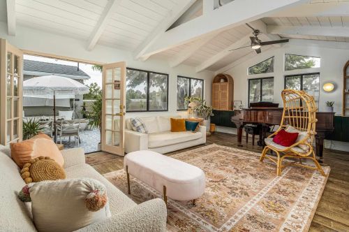 6940 Alamo Way, La Mesa, CA 91942-5811