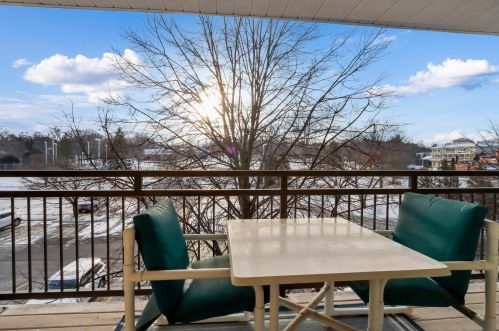 111 Center St, Lake Geneva WI  53147-2076 exterior