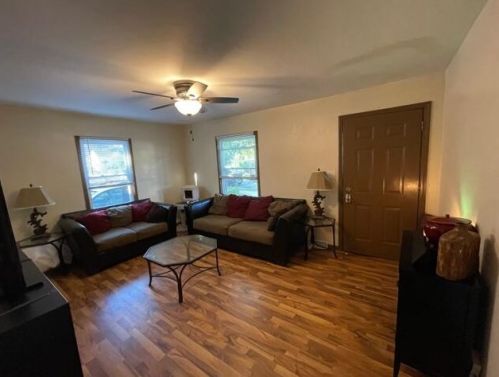 6708 15th Ave, Kenosha, WI 53143-4946