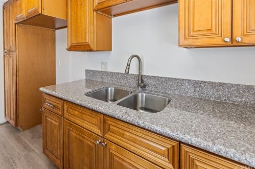 454 Shaffer St, Orange CA 92866-1116 exterior