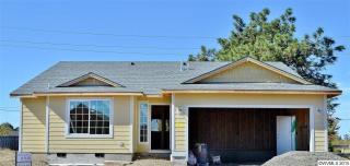 3424 Red Arrow Dr, Lebanon, OR 97355-1695