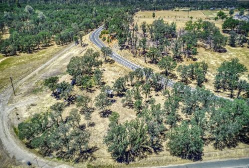 22800 Oat Hill Rd, Middletown CA  95461-9690 exterior