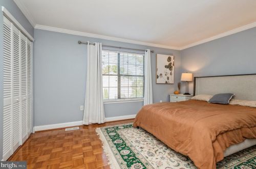 20 Van Buren Pl, Lawrence Township NJ  08648-4345 exterior