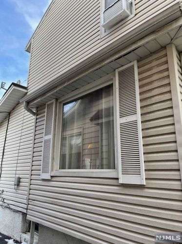 431 32nd St, Paterson NJ  07504-2117 exterior