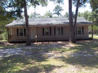 198 Bay Pine Dr, Crawfordville FL  32327-0811 exterior