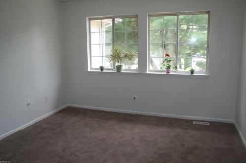 125 Cortland Ln, Bedminster NJ  07921-2033 exterior