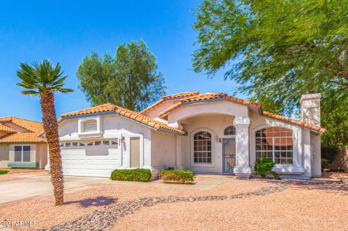 452 Sage Brush St, Gilbert, AZ 85233