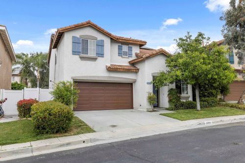 42092 Orange Blossom Dr, Temecula CA  92591-5542 exterior
