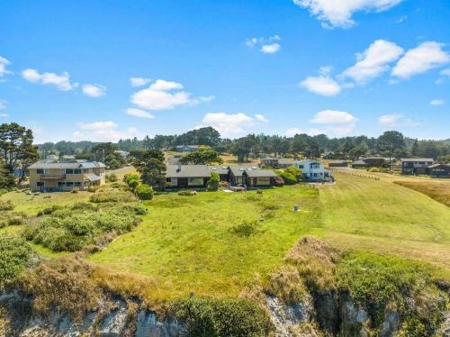 45465 Caspar Dr, Mendocino CA  95460-9727 exterior