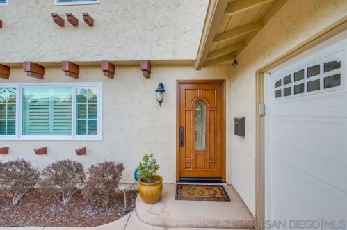 7060 Dennison St, San Diego CA 92122-2431 exterior