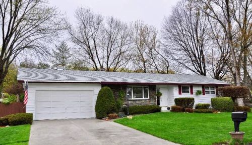 23 Dobert Ct, North Greenbush NY  12198-8104 exterior