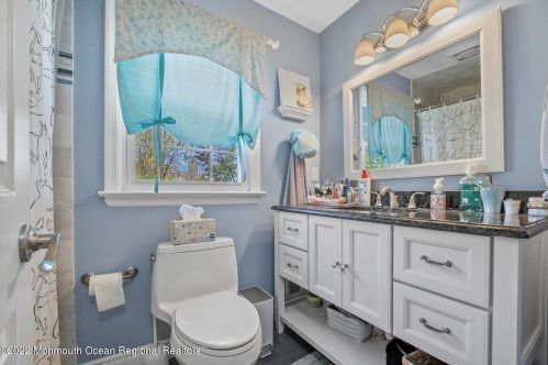 99 Leonard Ave, Leonardo NJ  07737-1538 exterior