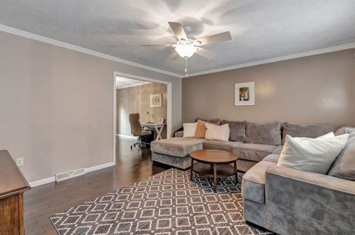 1503 Darlington Rd, Beaver Falls PA  15010-2551 exterior