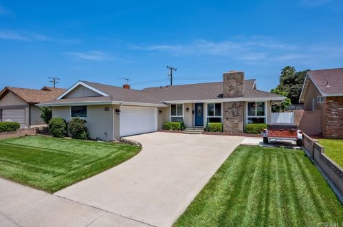 5951 Marion Ave, Cypress, CA 90630-4628