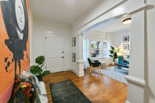 733 59th St, Oakland CA 94609-1417 exterior