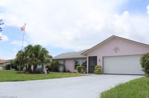 1418 34th St, Cape Coral, FL 33904-4233