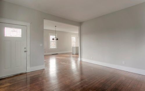 4307 Beech St, Cincinnati OH 45212-4233 exterior